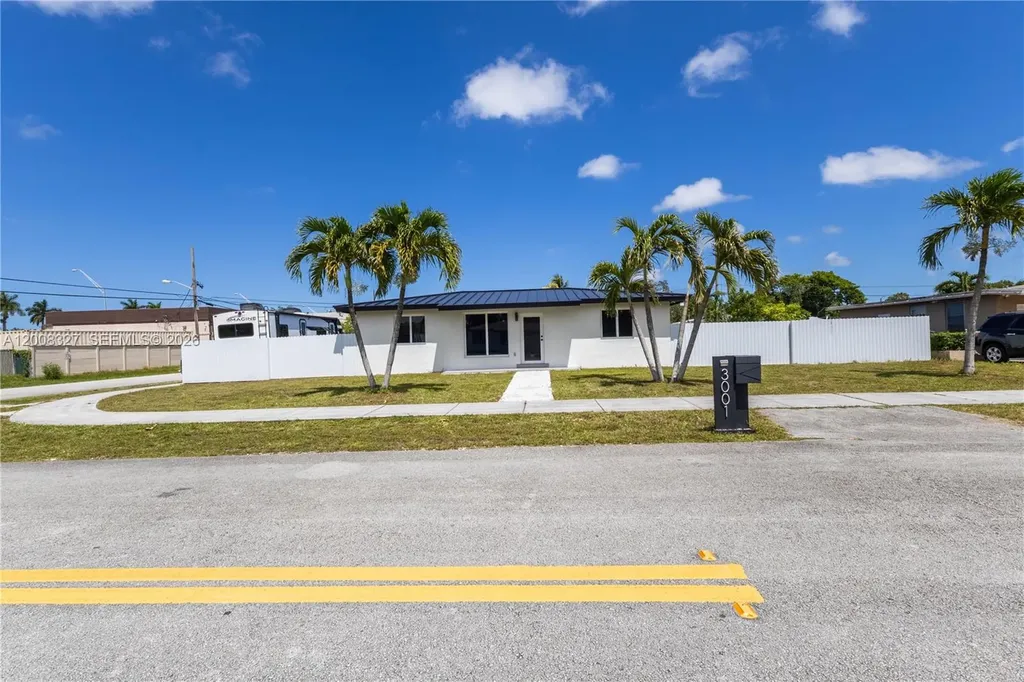 3001 SW 35th Avenue West Park FL 33023