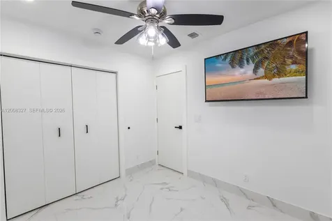 3001 SW 35th Avenue West Park FL 33023