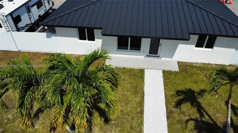 3001 SW 35th Avenue West Park FL 33023