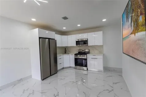 3001 SW 35th Avenue West Park FL 33023