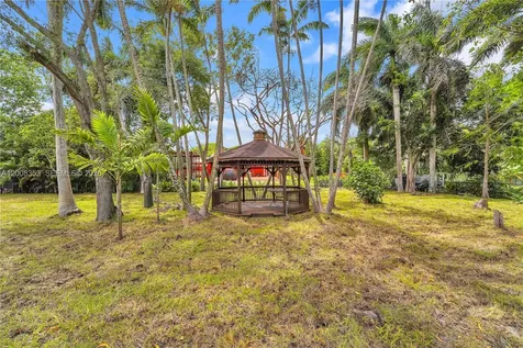 4700 SW 110th Avenue Davie FL 33328