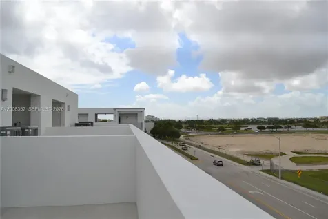 Doral FL 33172