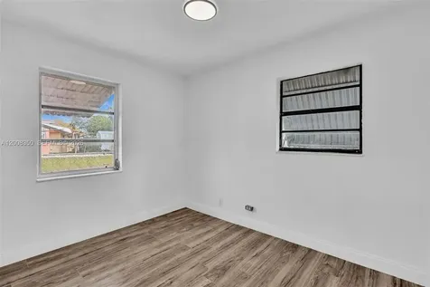 1824 NW 25th Avenue Fort Lauderdale FL 33311