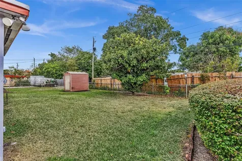 1824 NW 25th Avenue Fort Lauderdale FL 33311