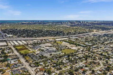 1824 NW 25th Avenue Fort Lauderdale FL 33311