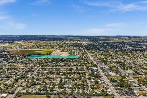 1824 NW 25th Avenue Fort Lauderdale FL 33311