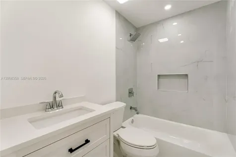851 W 35th Street Hialeah FL 33012