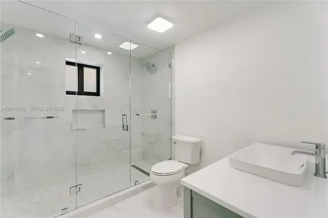 851 W 35th Street Hialeah FL 33012