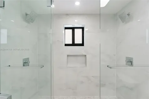 851 W 35th Street Hialeah FL 33012