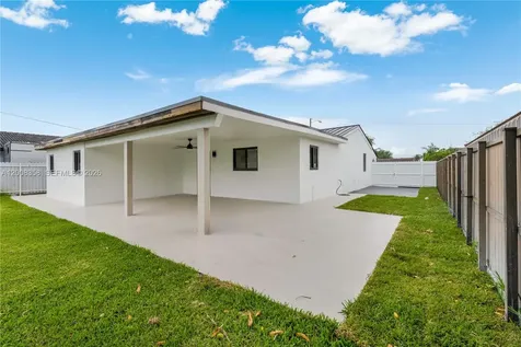 851 W 35th Street Hialeah FL 33012