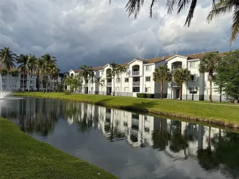 2600 S University Drive Davie FL 33328