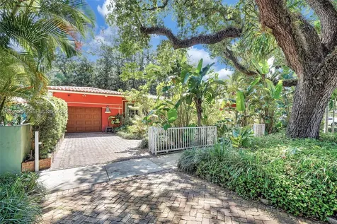 9325 NE 5th Avenue Miami Shores FL 33138