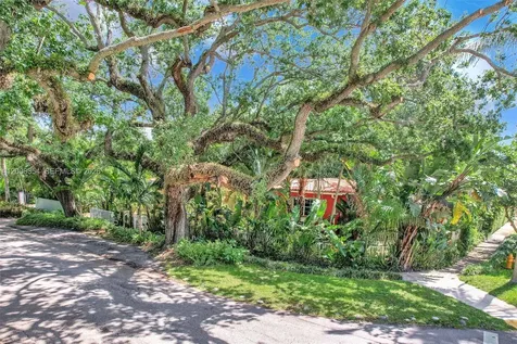 9325 NE 5th Avenue Miami Shores FL 33138