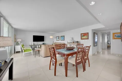 607 Ocean Drive Key Biscayne FL 33149