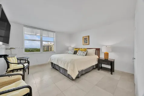607 Ocean Drive Key Biscayne FL 33149