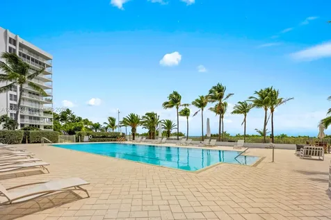 607 Ocean Drive Key Biscayne FL 33149