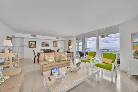 607 Ocean Drive Key Biscayne FL 33149