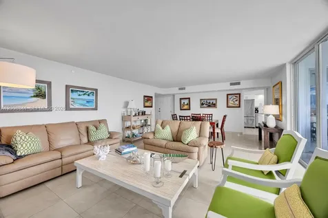 607 Ocean Drive Key Biscayne FL 33149
