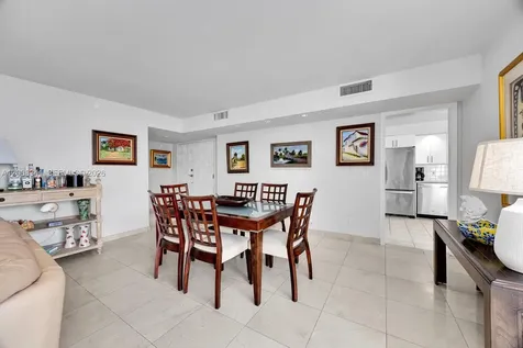 607 Ocean Drive Key Biscayne FL 33149