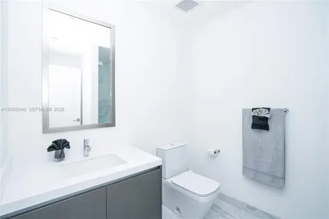 851 NE 1st Avenue Miami FL 33132