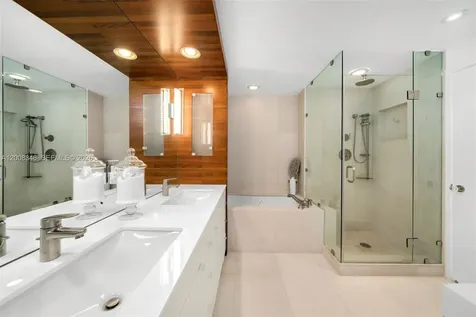 6799 Collins Avenue Miami Beach FL 33141