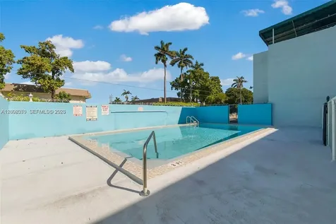 4370 NW 11th Street Miami FL 33126