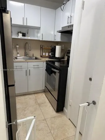 4370 NW 11th Street Miami FL 33126