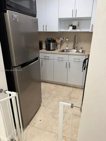 4370 NW 11th Street Miami FL 33126