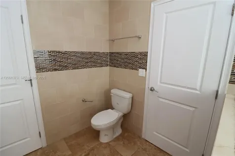605 NE 28th Street Wilton Manors FL 33334