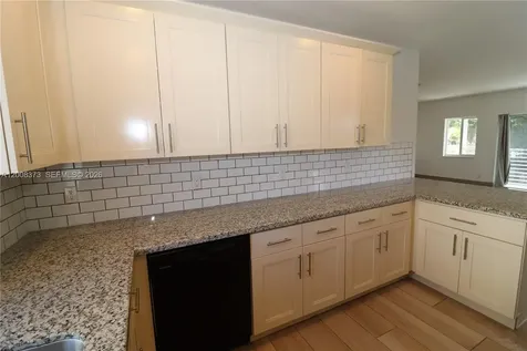 605 NE 28th Street Wilton Manors FL 33334