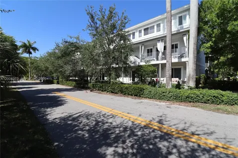 605 NE 28th Street Wilton Manors FL 33334