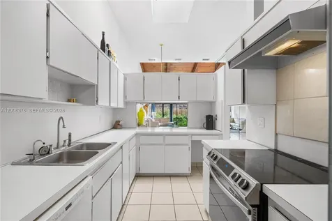 2679 S Parkview Drive Hallandale Beach FL 33009