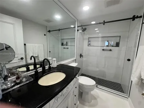 11113 Biscayne Boulevard Miami FL 33181