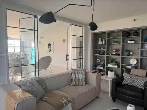 11113 Biscayne Boulevard Miami FL 33181