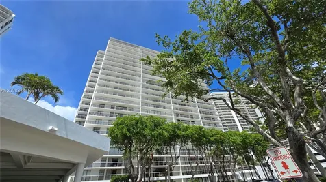 3701 N Country Club Drive Aventura FL 33180