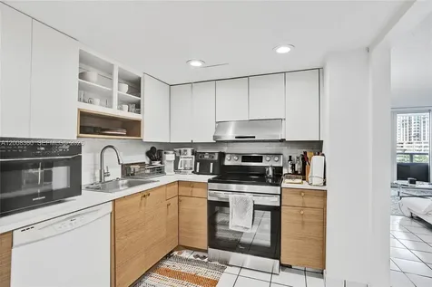 100 Bayview Drive Sunny Isles Beach FL 33160