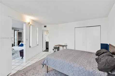 100 Bayview Drive Sunny Isles Beach FL 33160