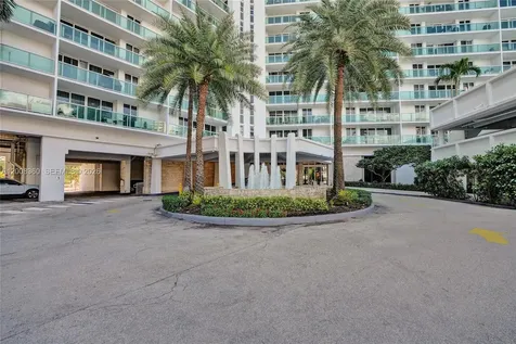 100 Bayview Drive Sunny Isles Beach FL 33160