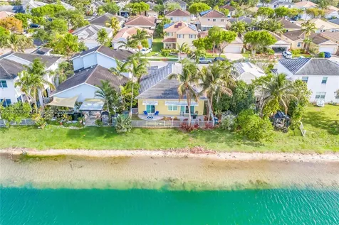 3465 NE 2nd Street Homestead FL 33033