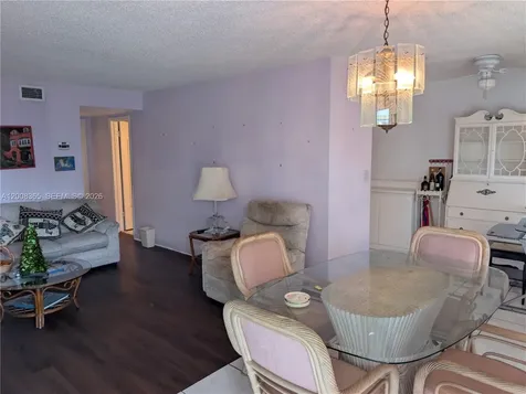 15610 NE 6th Avenue Miami FL 33162