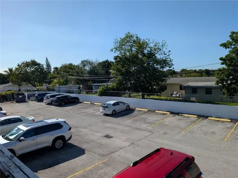 15610 NE 6th Avenue Miami FL 33162