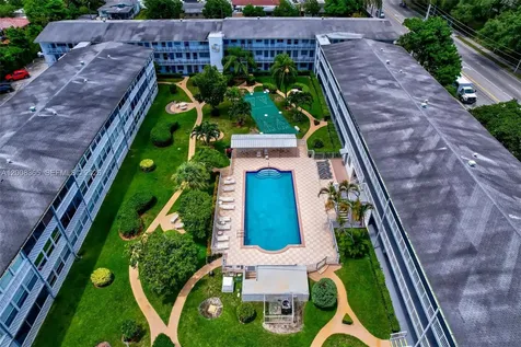 15610 NE 6th Avenue Miami FL 33162