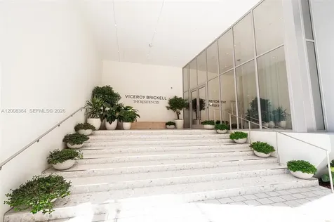 77 SE 5 Miami FL 33131-2507