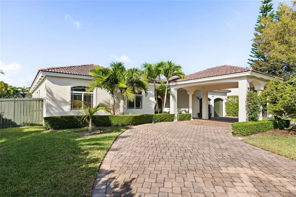 8217 SW 189th Terrace Cutler Bay FL 33157