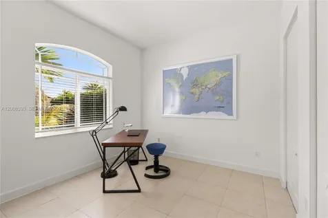 8217 SW 189th Terrace Cutler Bay FL 33157