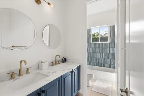 8217 SW 189th Terrace Cutler Bay FL 33157