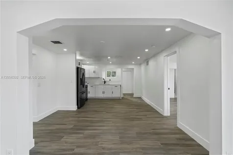 5658 SW 1st Street Miami FL 33134