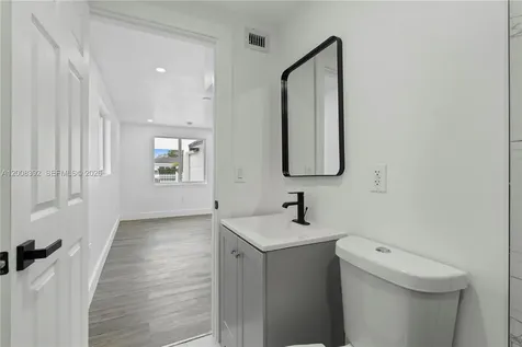5658 SW 1st Street Miami FL 33134