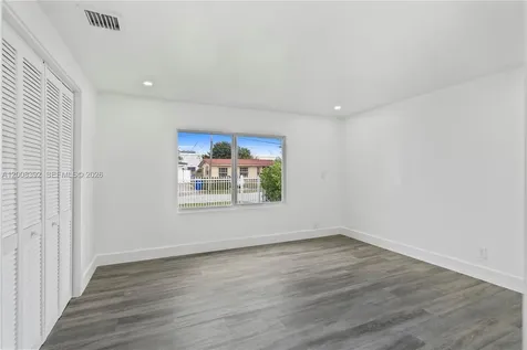 5658 SW 1st Street Miami FL 33134