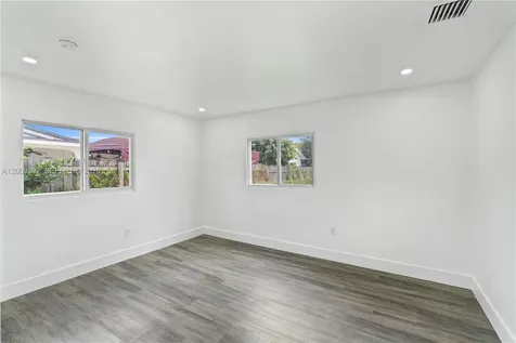5658 SW 1st Street Miami FL 33134
